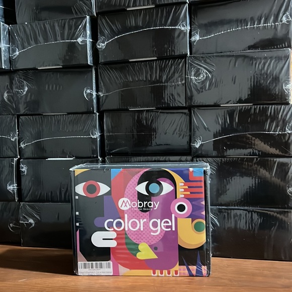 Mobray Gel Nail Polish Set - 20 piece Set - 16 different colors - Picture 8 of 8